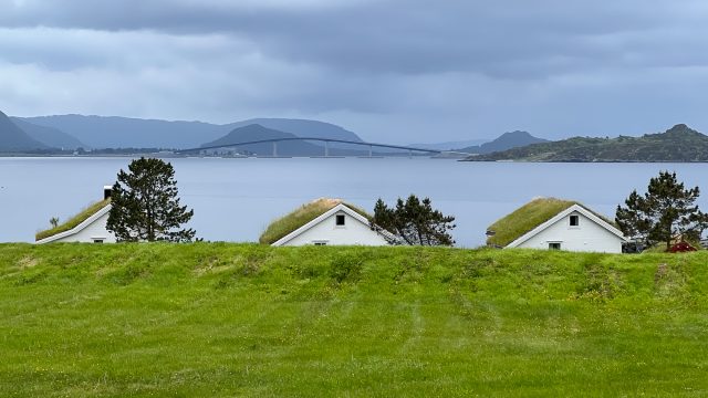 Nordøyene – en øy-perle i havgapet med rå natur, levende kystkultur og ro du kan høre.